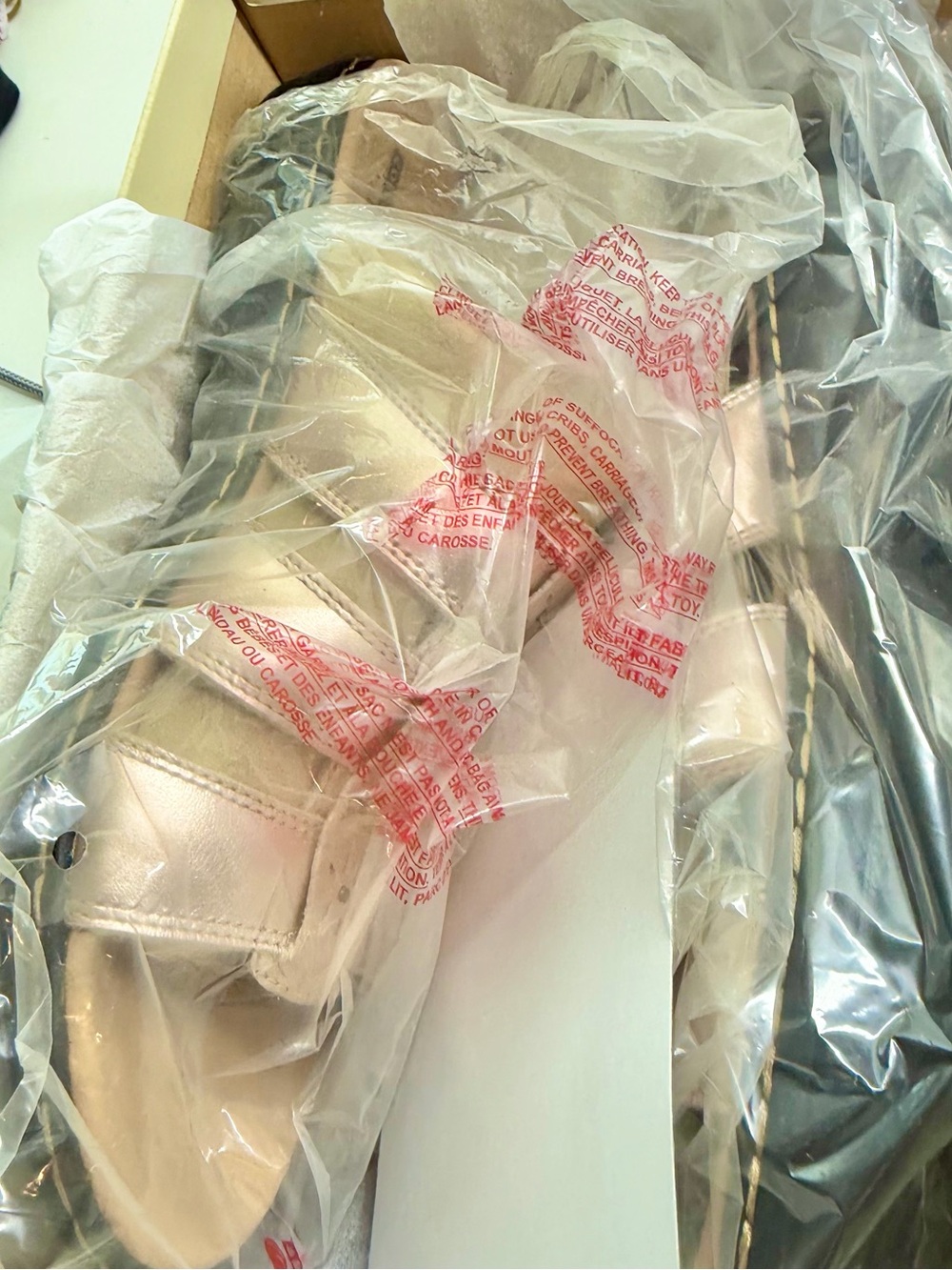 BRAND NEW Size 12 Clarks Leisa Spring slide sandals Rose Gold - Picture 7 of 8